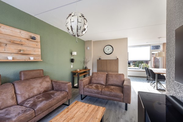 Foto - Te koop: Fijne gezinswoning met carport!